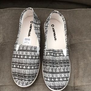 Slip-on sneakers